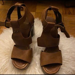 Stuart Weitzman sandals (size 6 but fits 6.5)